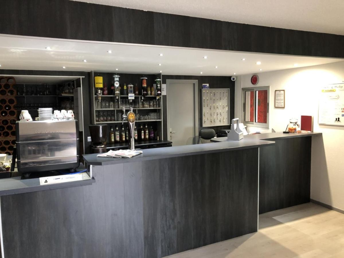 Hotel Restaurant Le Privilege - Authentic By Balladins Verdun-sur-Meuse Exterior photo